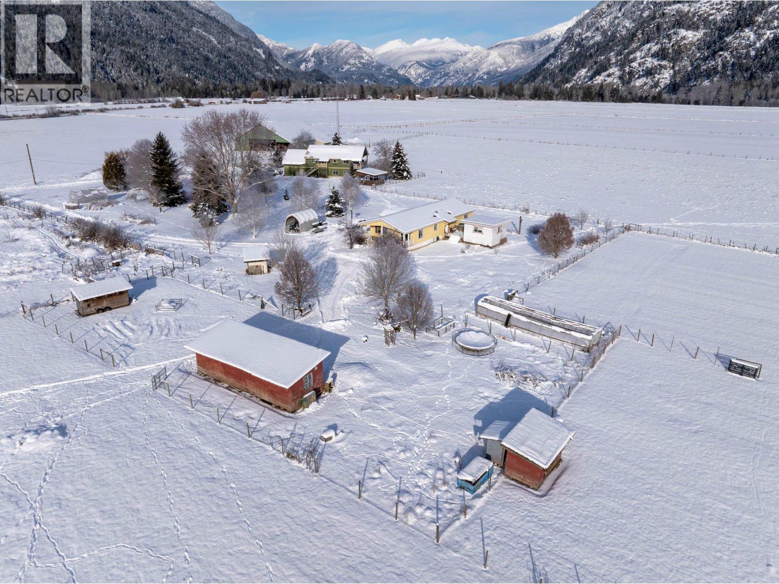 899 ERICKSON ROAD, Pemberton, British Columbia