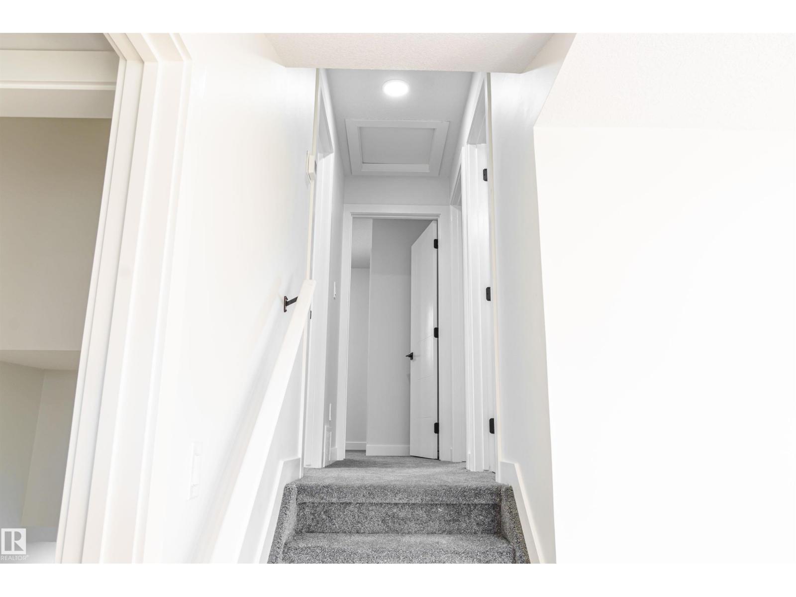 3710 41 Av Nw, Edmonton, Alberta  T6L 5M2 - Photo 12 - E4464577