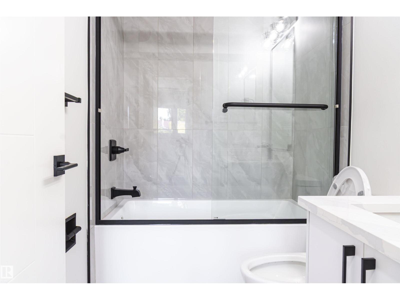 3710 41 Av Nw, Edmonton, Alberta  T6L 5M2 - Photo 14 - E4464577