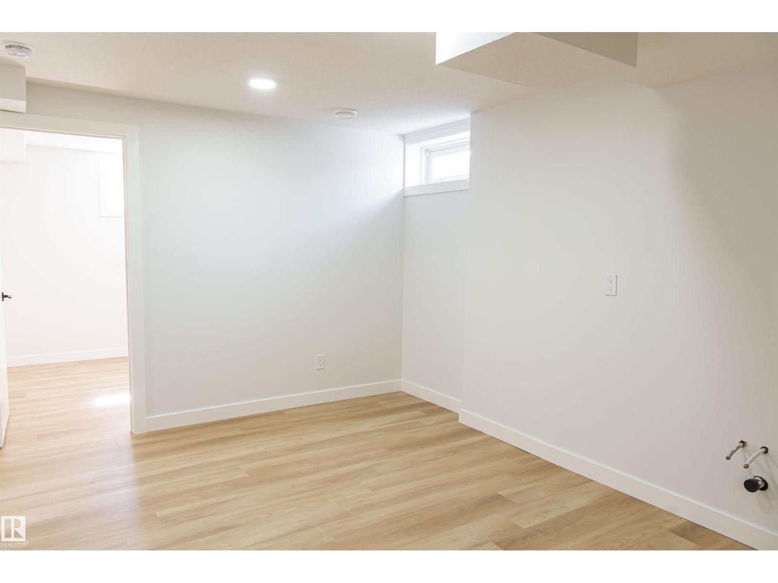 3710 41 Av Nw, Edmonton, Alberta  T6L 5M2 - Photo 27 - E4464577