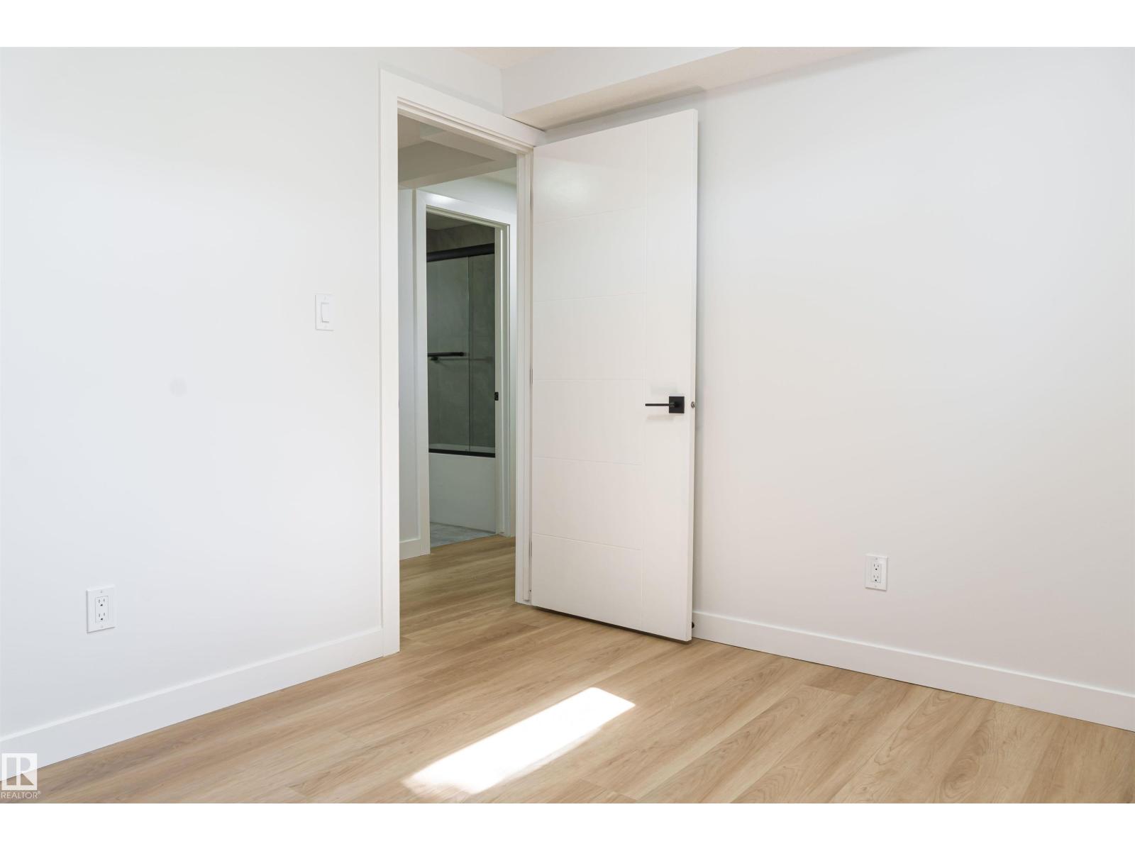 3710 41 Av Nw, Edmonton, Alberta  T6L 5M2 - Photo 29 - E4464577