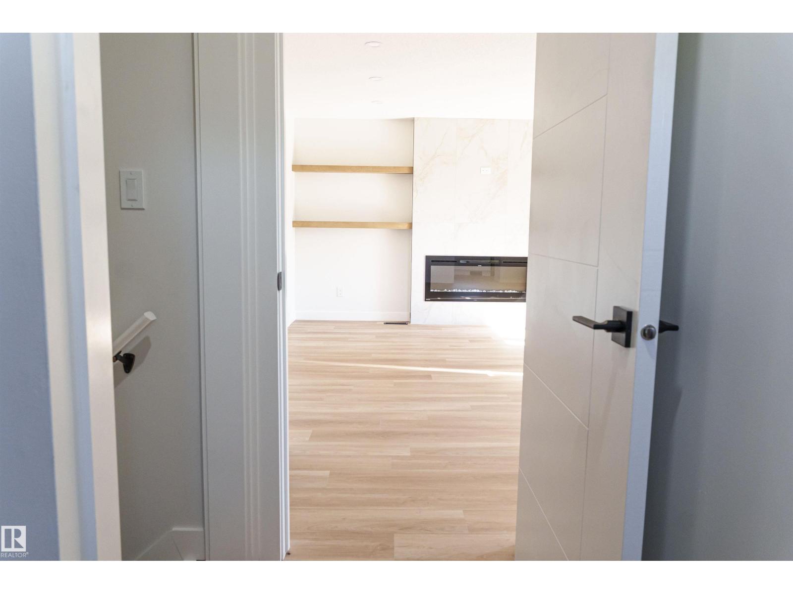 3710 41 Av Nw, Edmonton, Alberta  T6L 5M2 - Photo 34 - E4464577