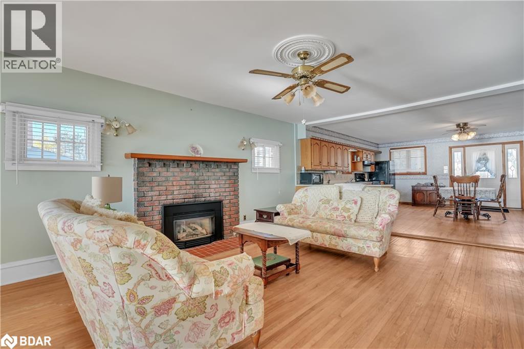 19 Olive Crescent, Orillia, Ontario  L3V 1E9 - Photo 5 - 40785278