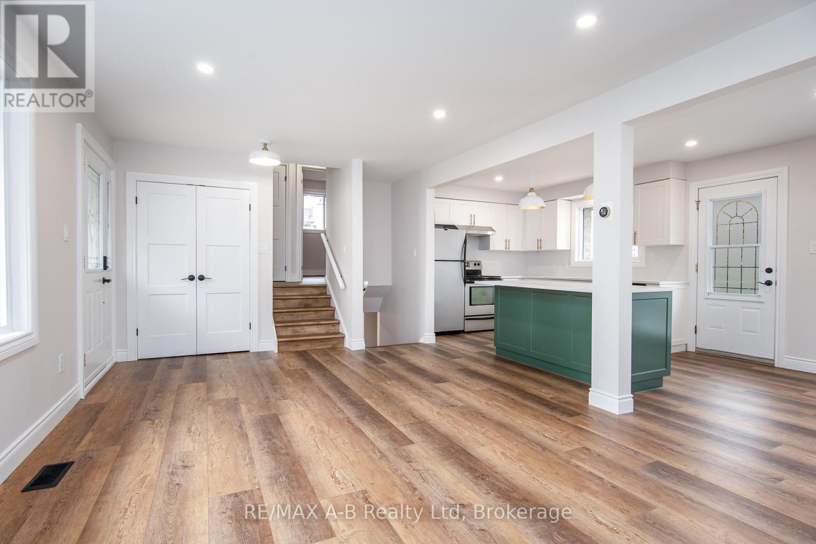 149 Norfolk Street, Stratford, Ontario  N5A 3Y7 - Photo 13 - X12504666