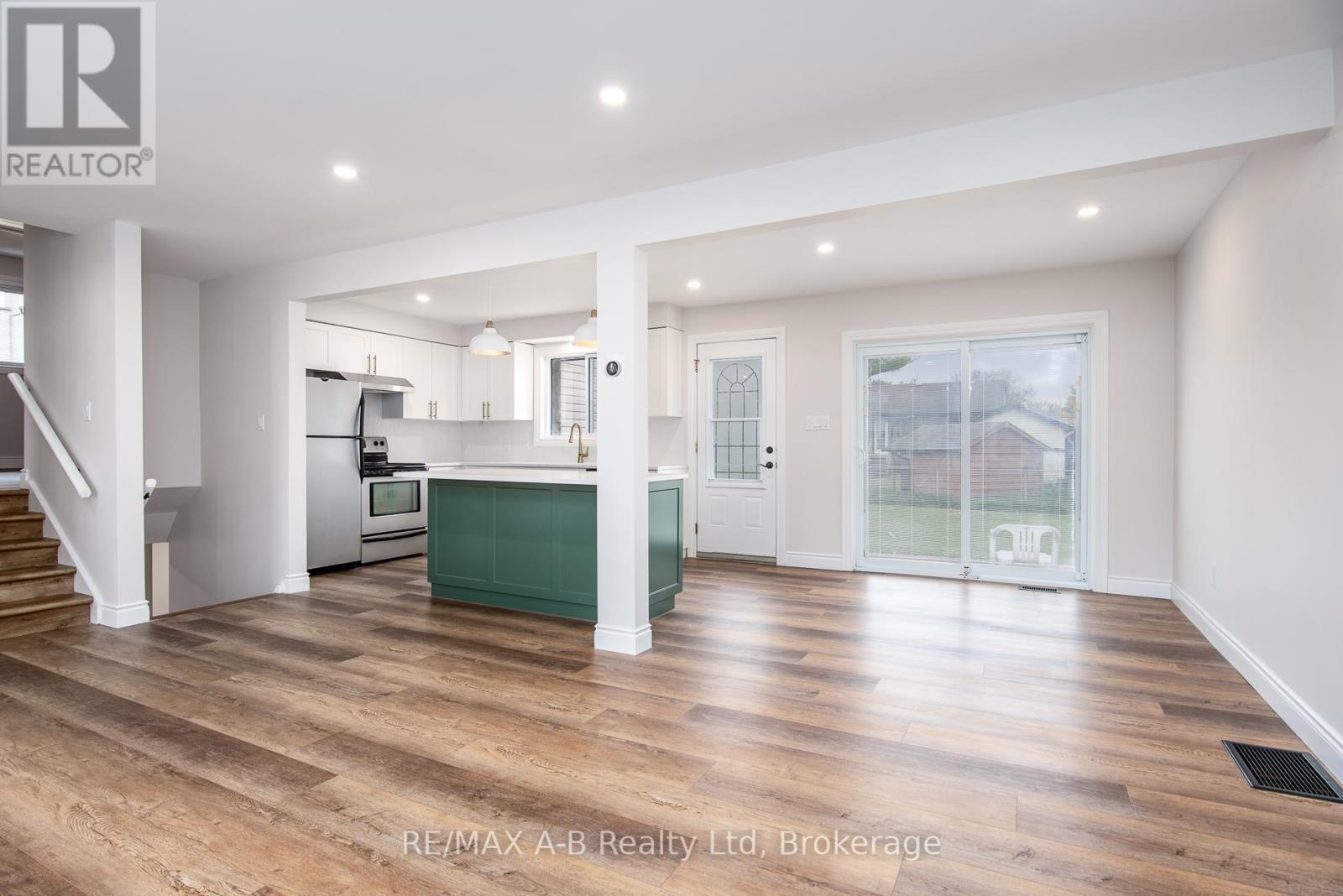 149 Norfolk Street, Stratford, Ontario  N5A 3Y7 - Photo 14 - X12504666