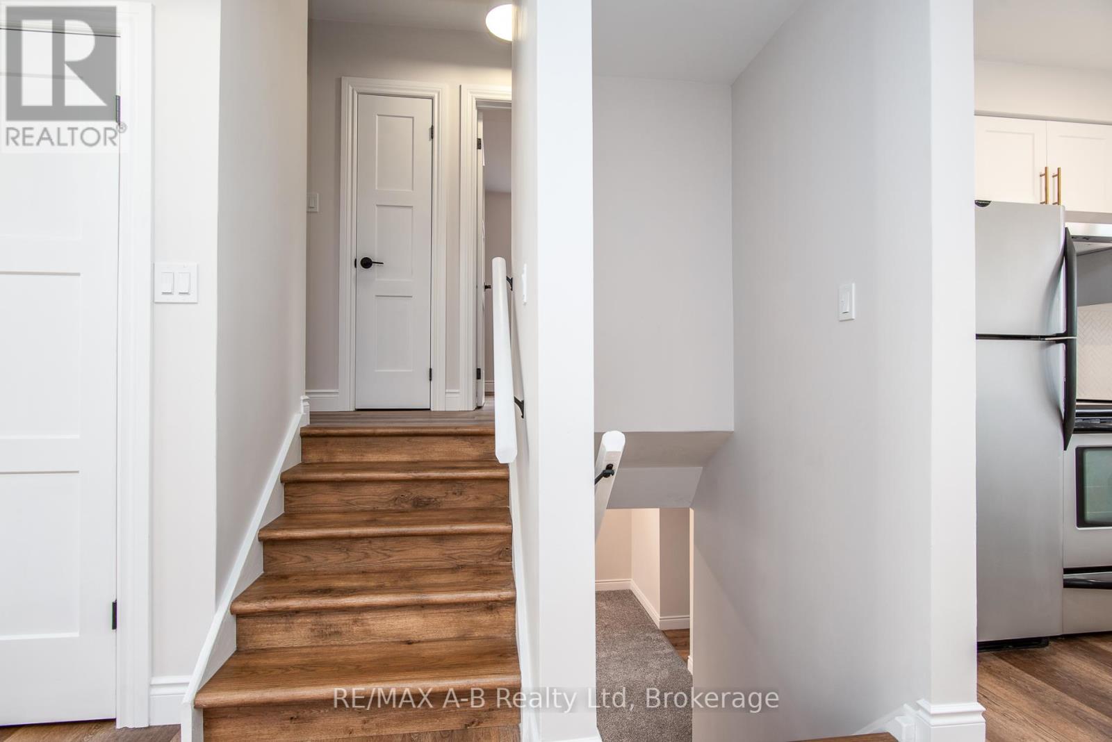 149 Norfolk Street, Stratford, Ontario  N5A 3Y7 - Photo 23 - X12504666