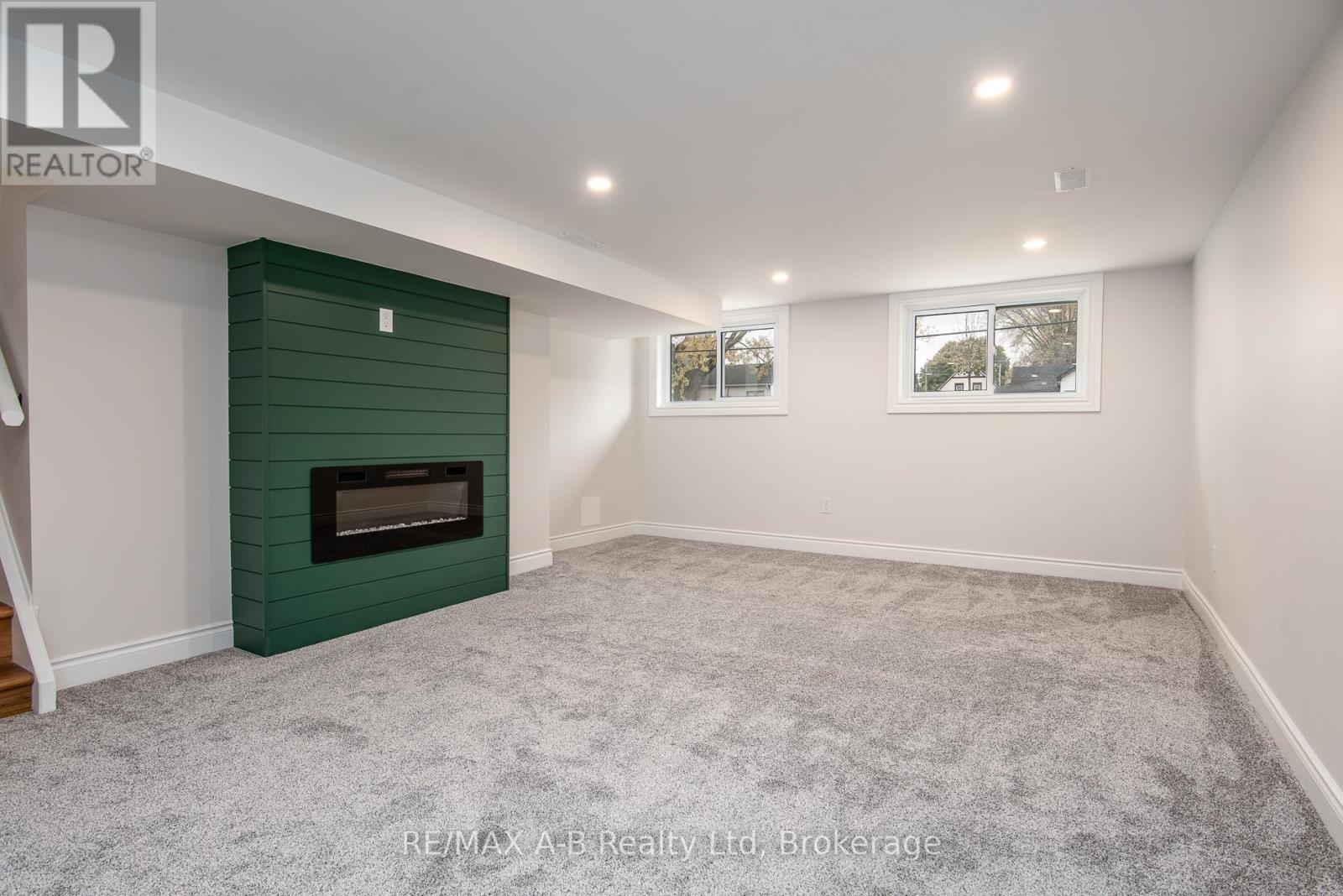 149 Norfolk Street, Stratford, Ontario  N5A 3Y7 - Photo 32 - X12504666