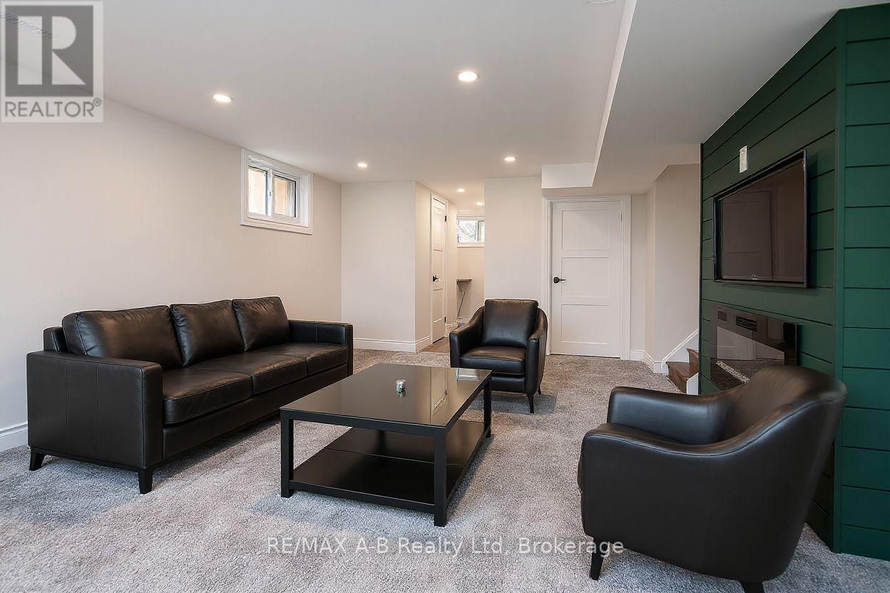 149 Norfolk Street, Stratford, Ontario  N5A 3Y7 - Photo 30 - X12504666