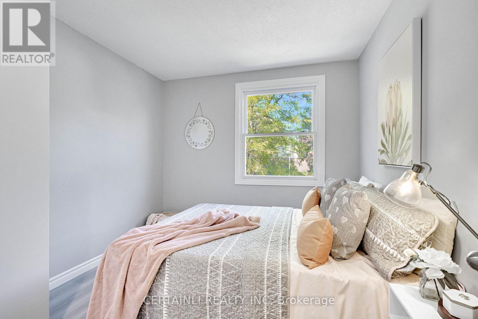 723 Barclay Road, London South, Ontario  N6K 1K4 - Photo 23 - X12446811