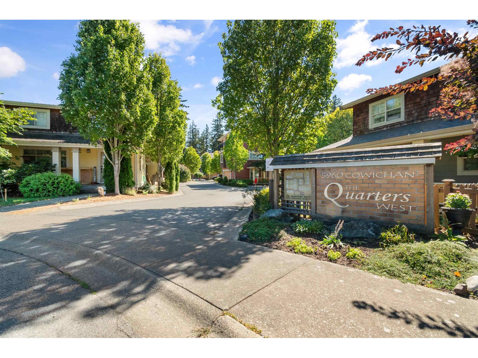 24 5960 COWICHAN STREET|Garrison Crossing, Chilliwack, British Columbia