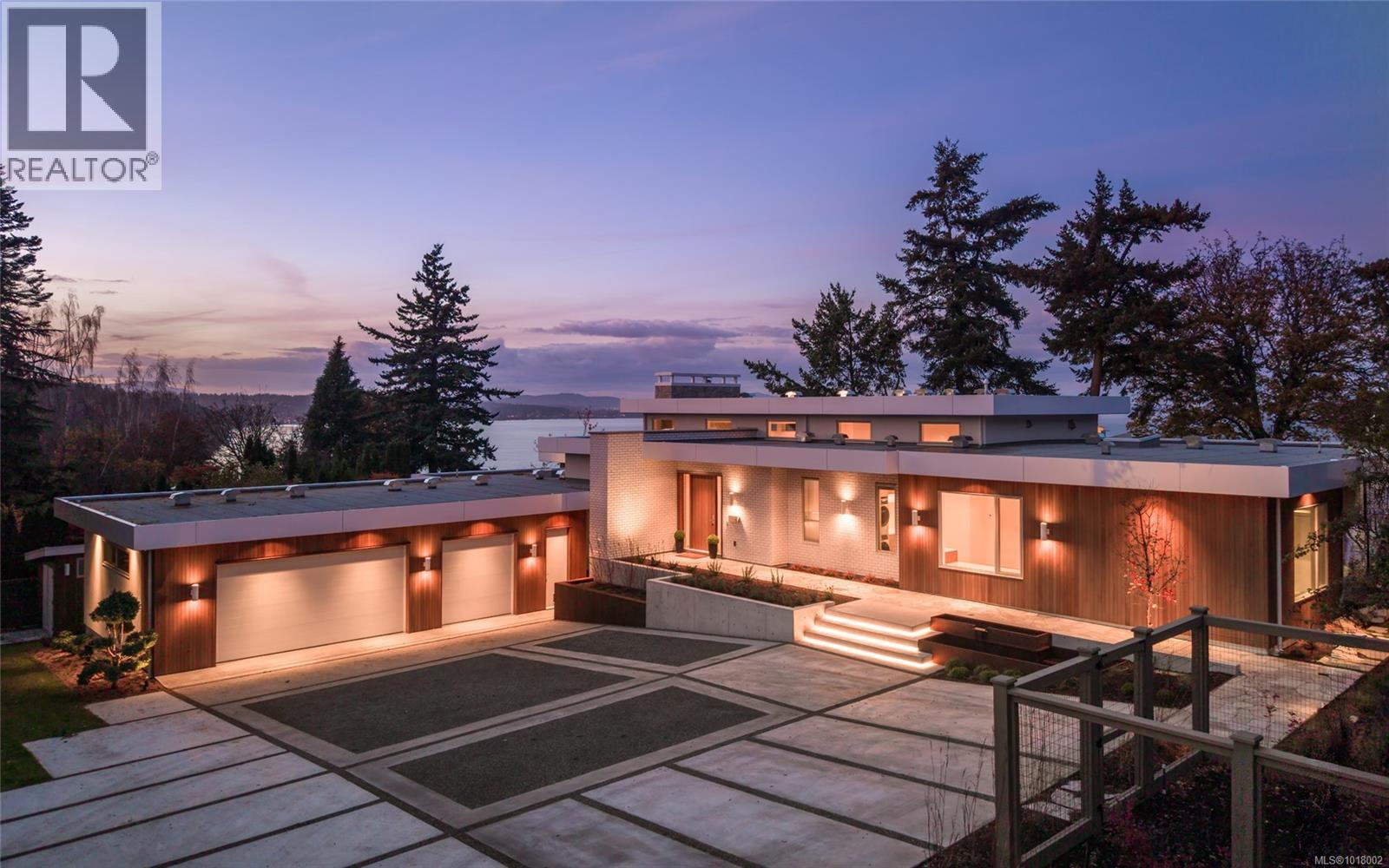 4570 Bissenden Pl, Saanich, British Columbia