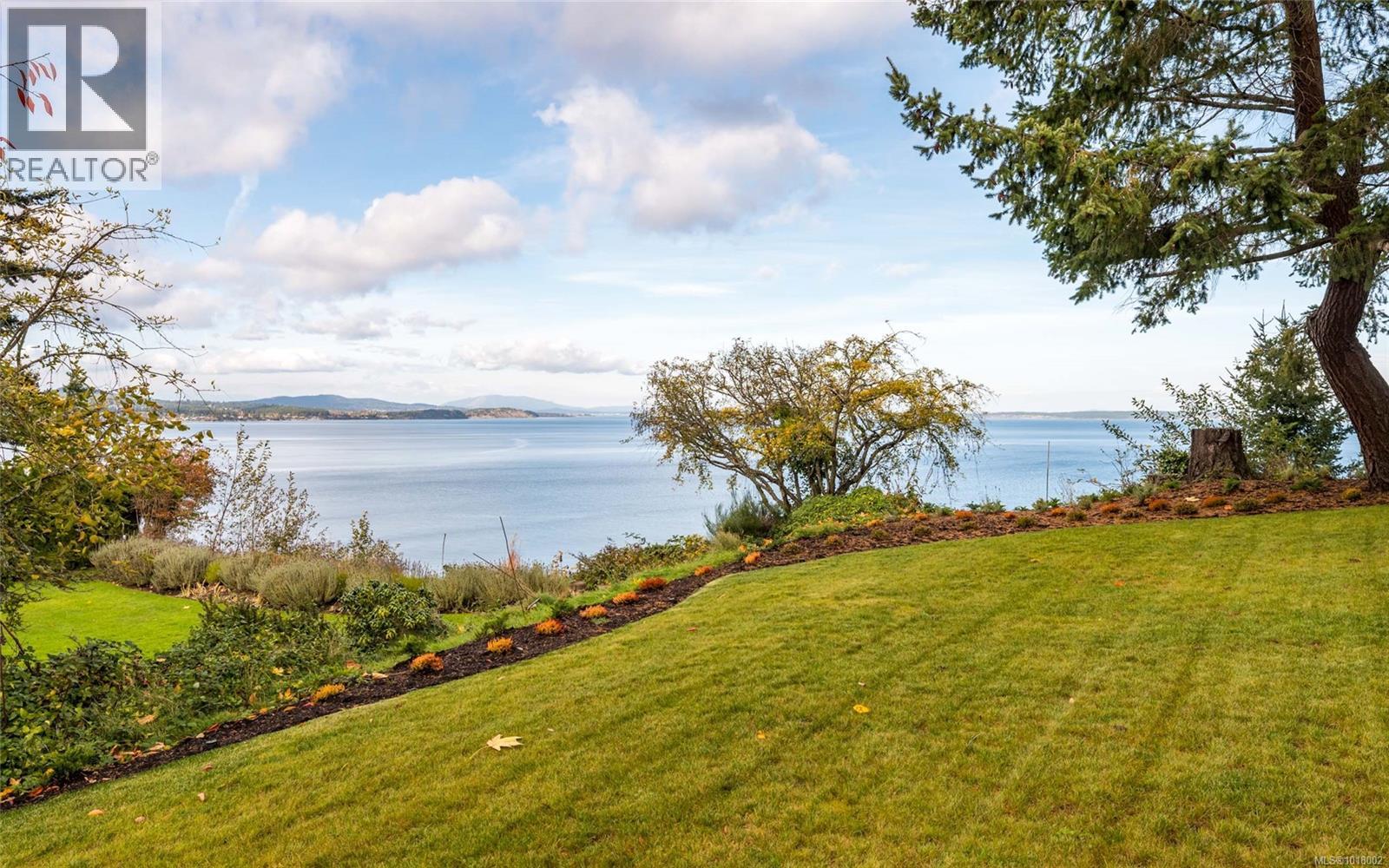 4570 Bissenden Pl, Saanich, British Columbia  V8N 3K4 - Photo 58 - 1018002