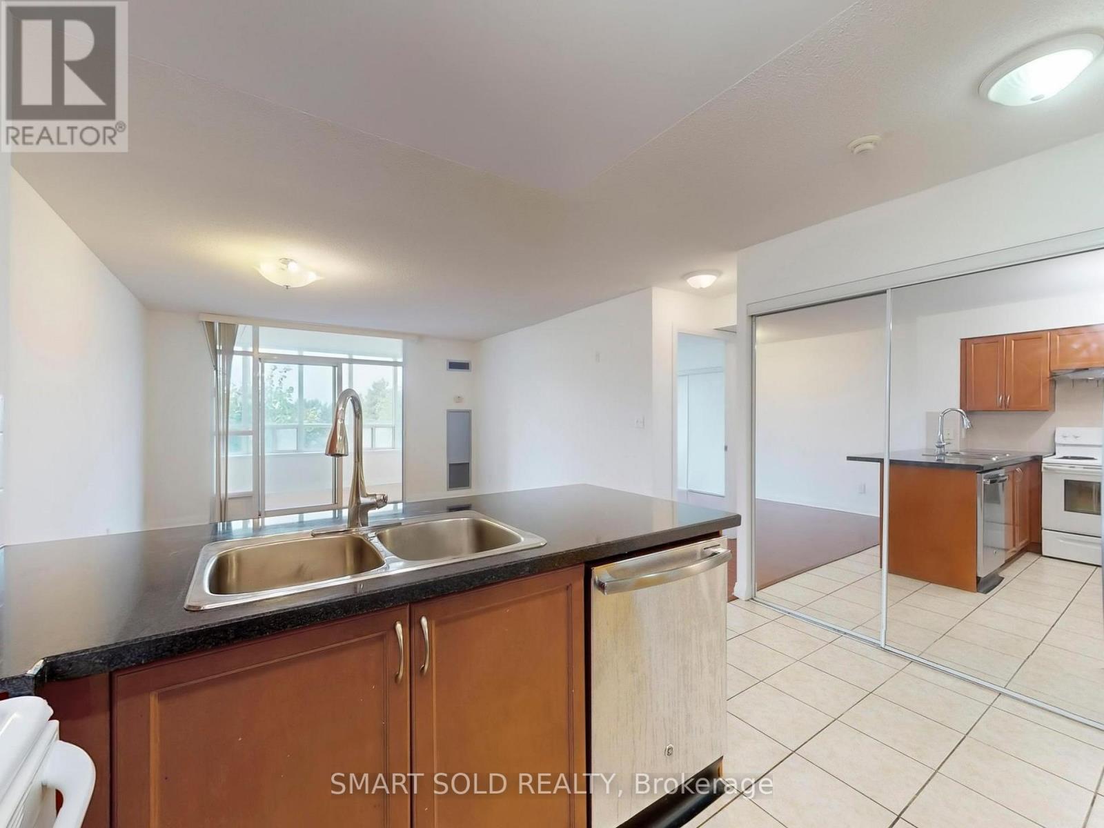 315 - 7363 Kennedy Road, Markham, Ontario  L3R 1G8 - Photo 9 - N12442389