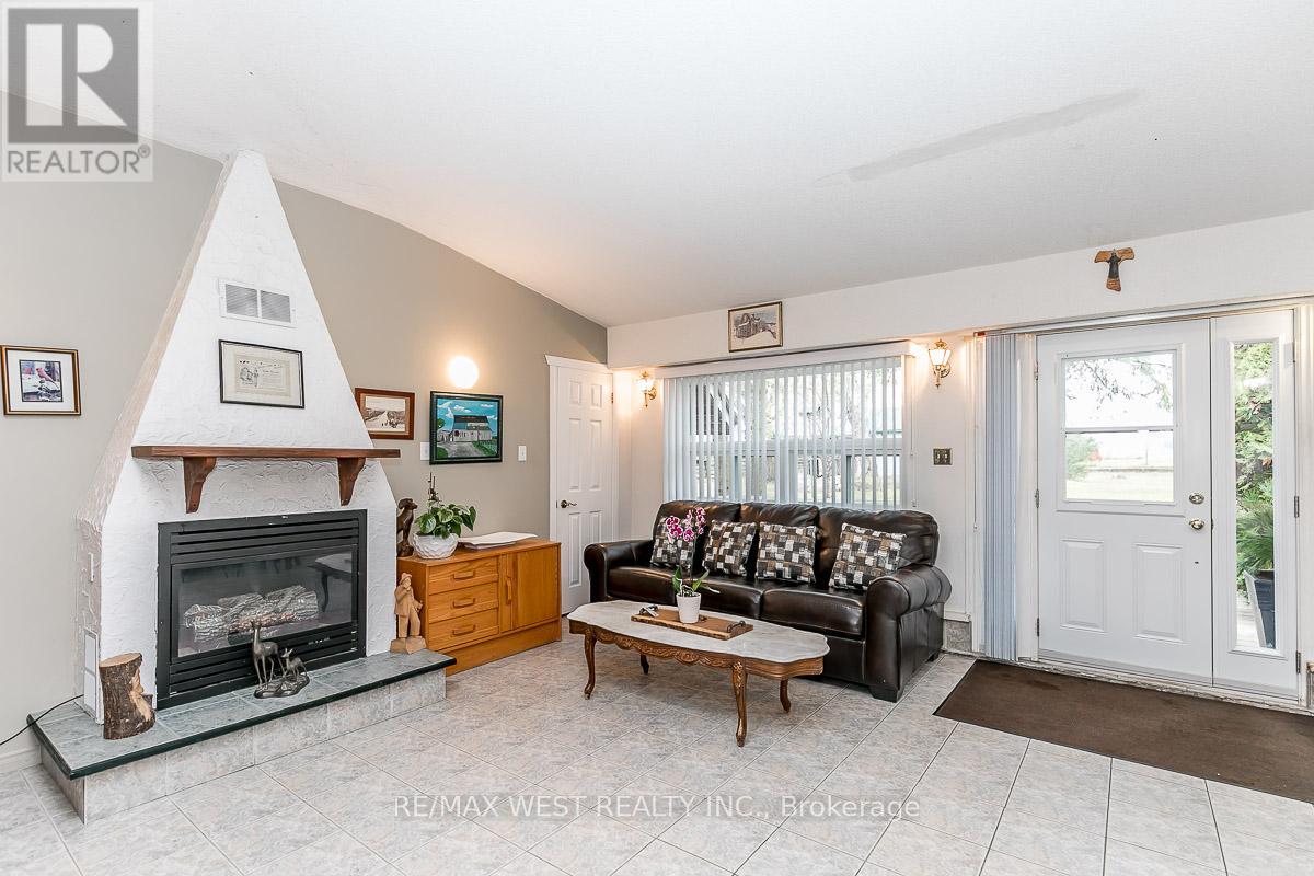 7941 Highway 26, Clearview, Ontario  L0M 1S0 - Photo 12 - S12432335