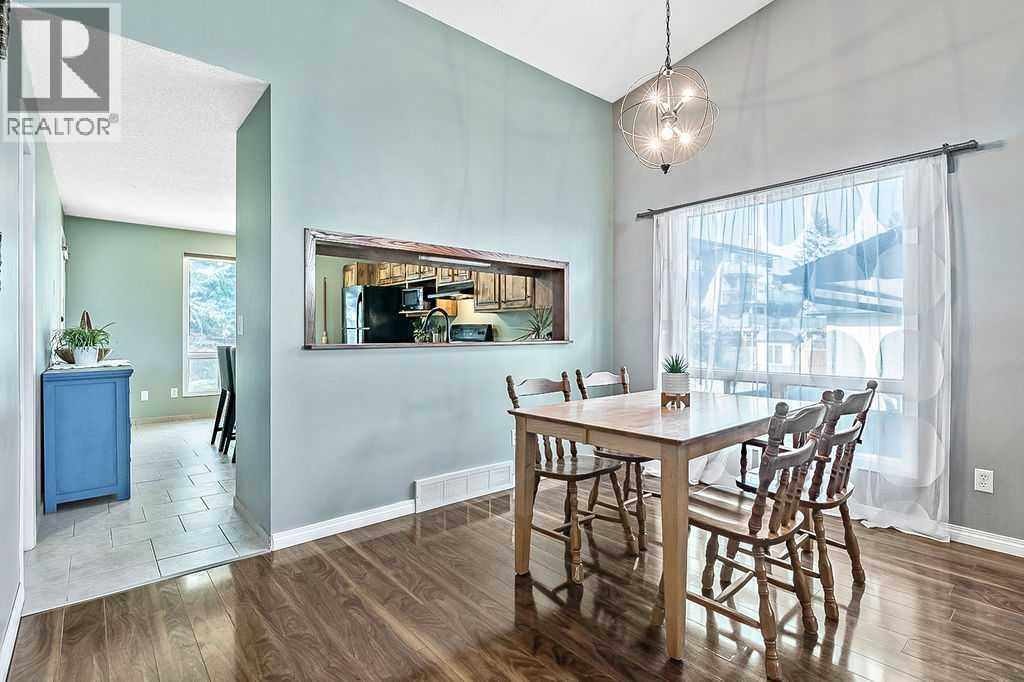 637 Strathcona Drive Sw, Calgary, Alberta  T3H 1K6 - Photo 5 - A2263882