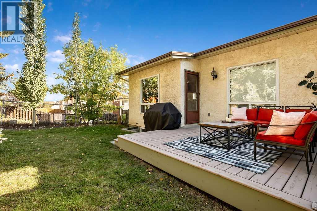 637 Strathcona Drive Sw, Calgary, Alberta  T3H 1K6 - Photo 34 - A2263882