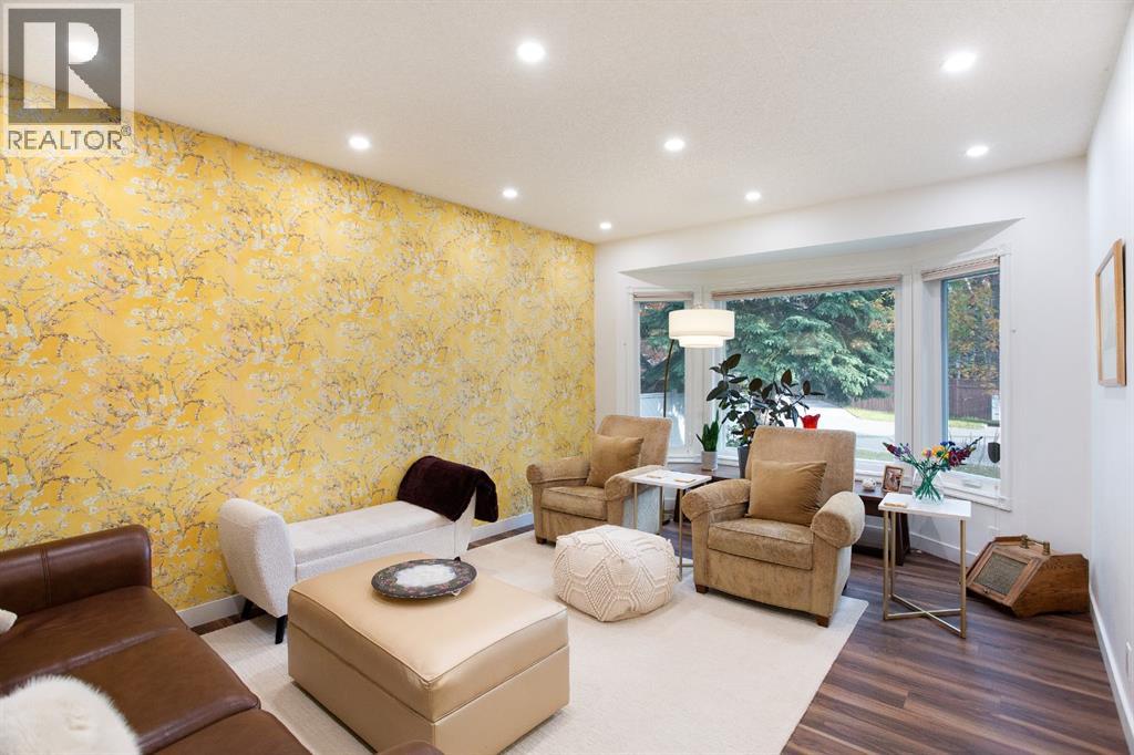 8311 Hawkview Manor Road Nw, Calgary, Alberta  T3G 2Z6 - Photo 4 - A2265097