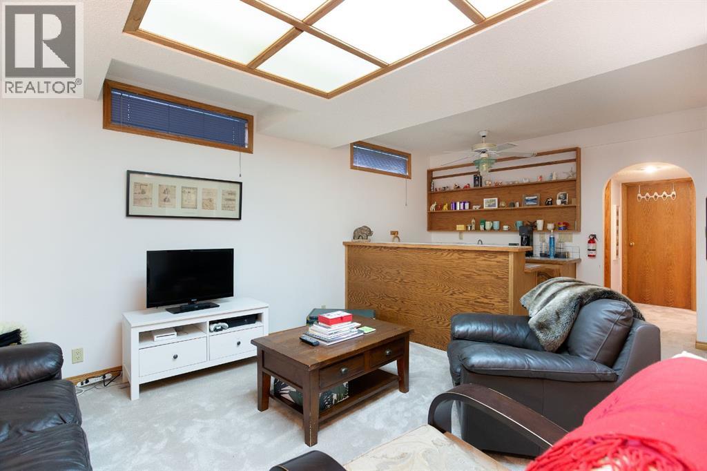 8311 Hawkview Manor Road Nw, Calgary, Alberta  T3G 2Z6 - Photo 21 - A2265097