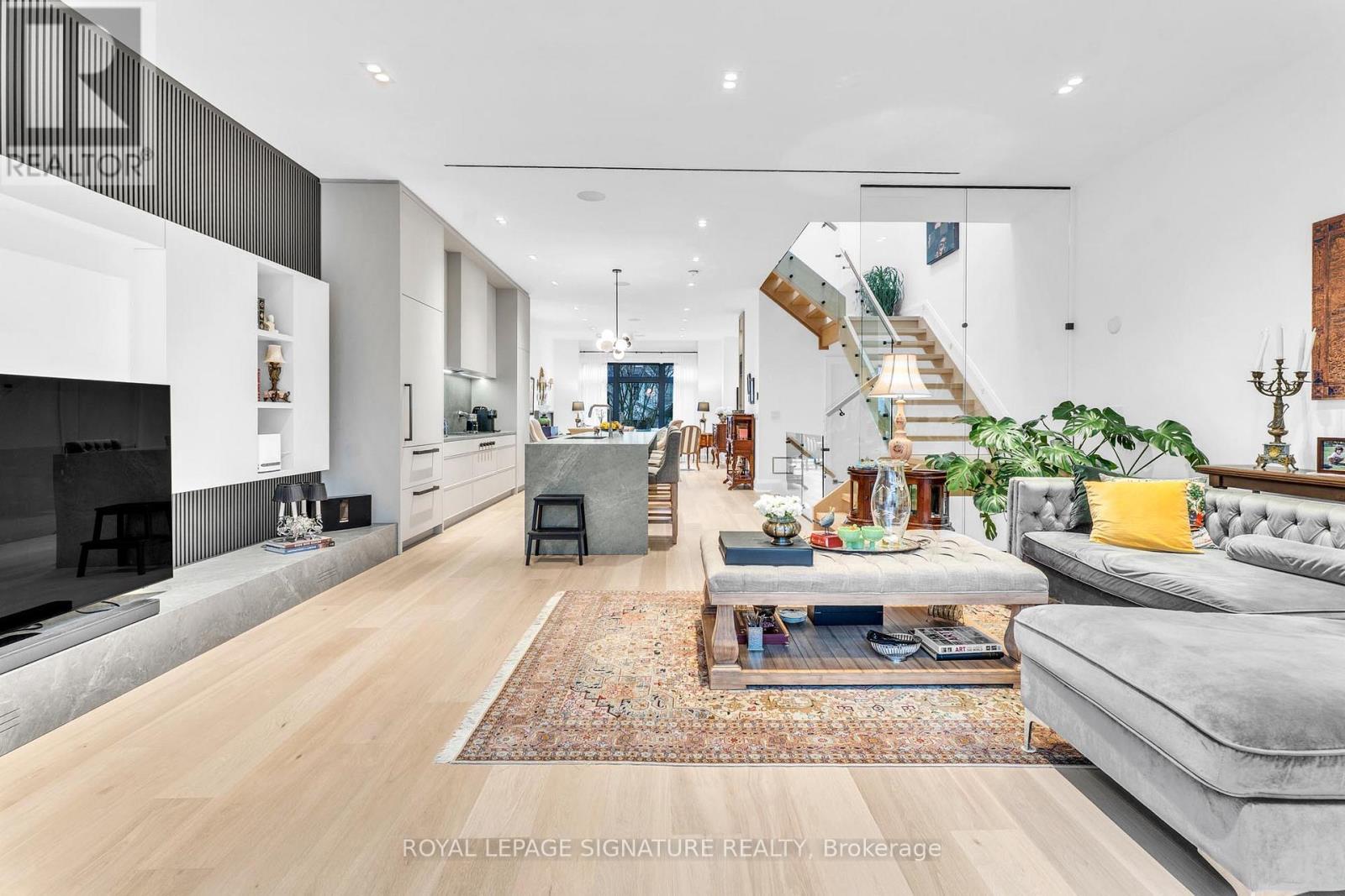 171 Elmwood Avenue, Toronto, Ontario  M2N 3M3 - Photo 15 - C12504954