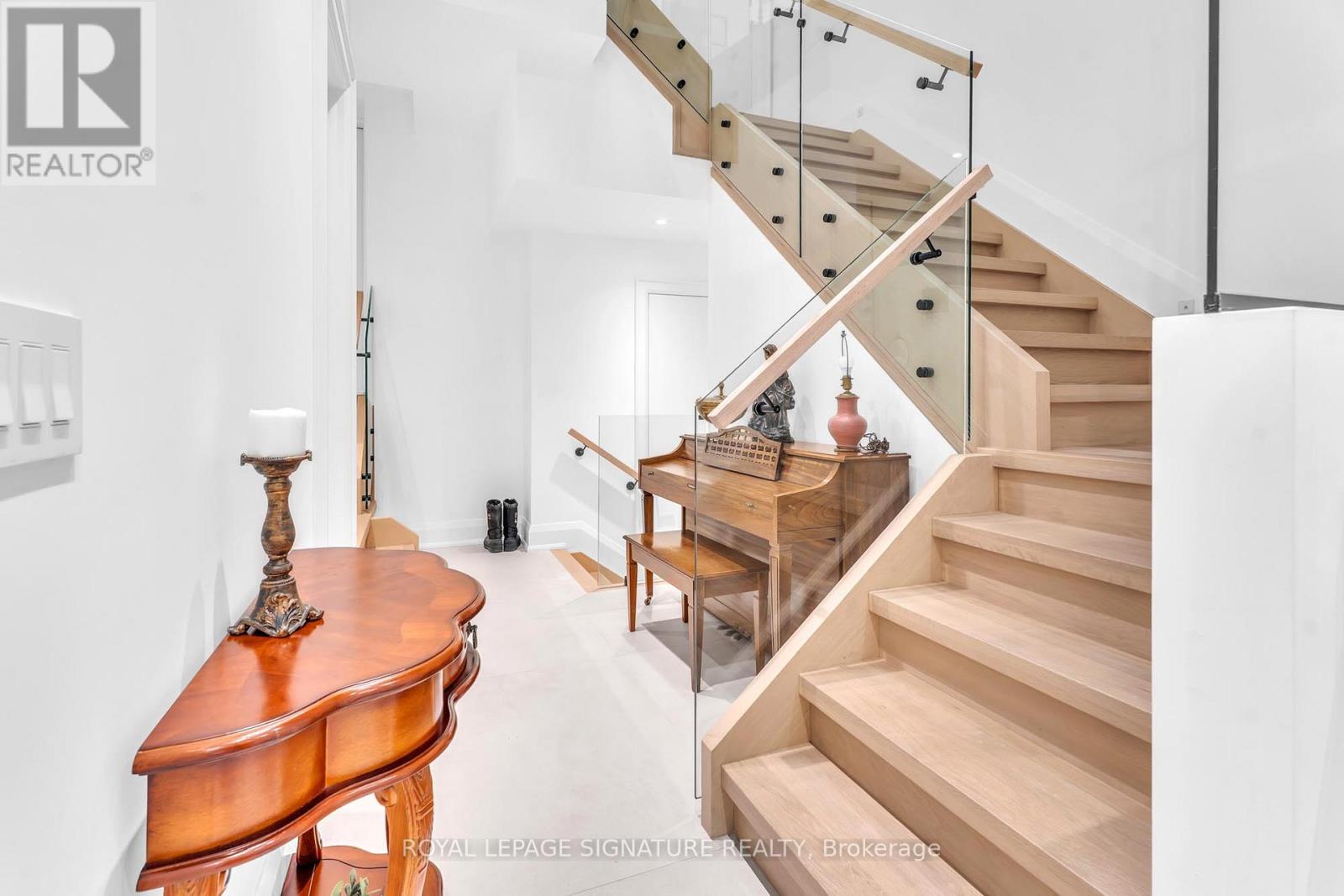 171 Elmwood Avenue, Toronto, Ontario  M2N 3M3 - Photo 17 - C12504954