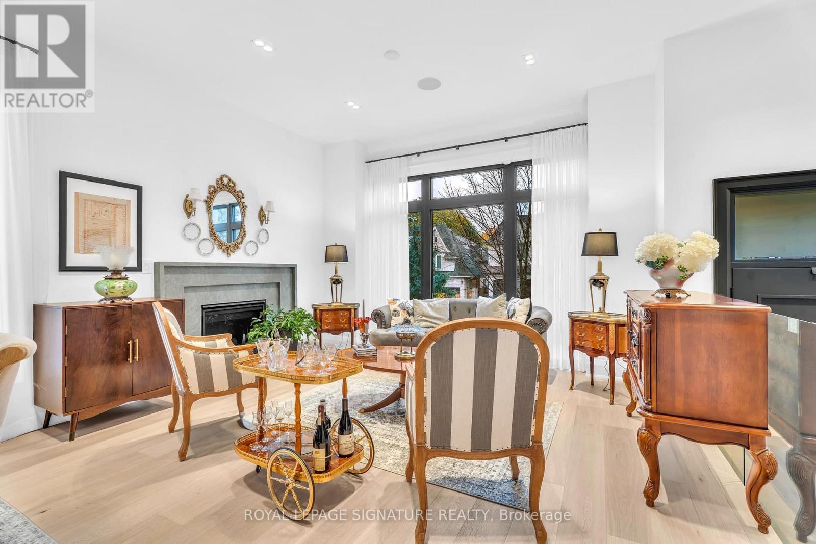 171 Elmwood Avenue, Toronto, Ontario  M2N 3M3 - Photo 3 - C12504954