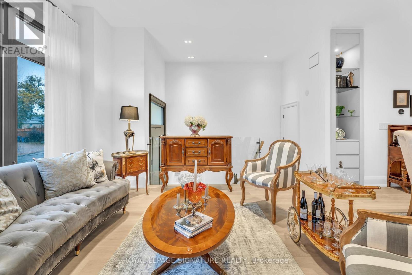 171 Elmwood Avenue, Toronto, Ontario  M2N 3M3 - Photo 5 - C12504954