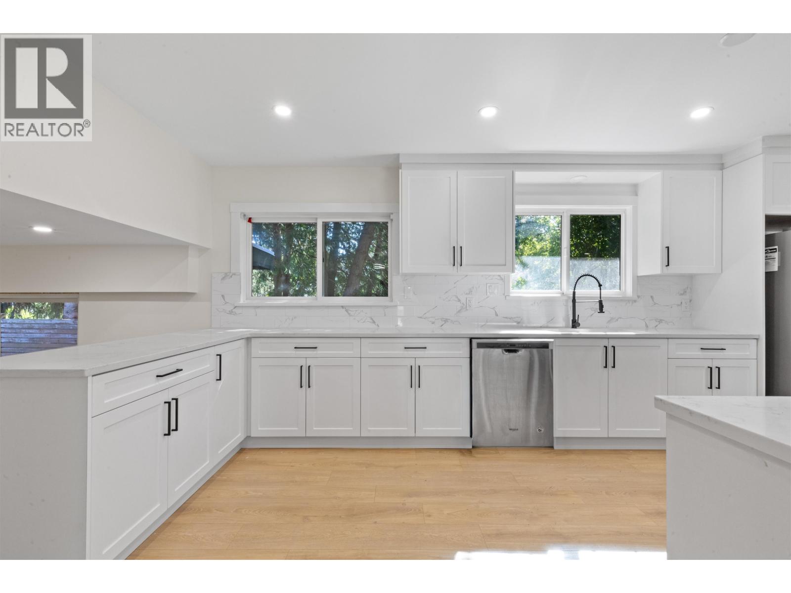 20306 116 Avenue, Maple Ridge, British Columbia  V2X 1Y3 - Photo 7 - R3063651