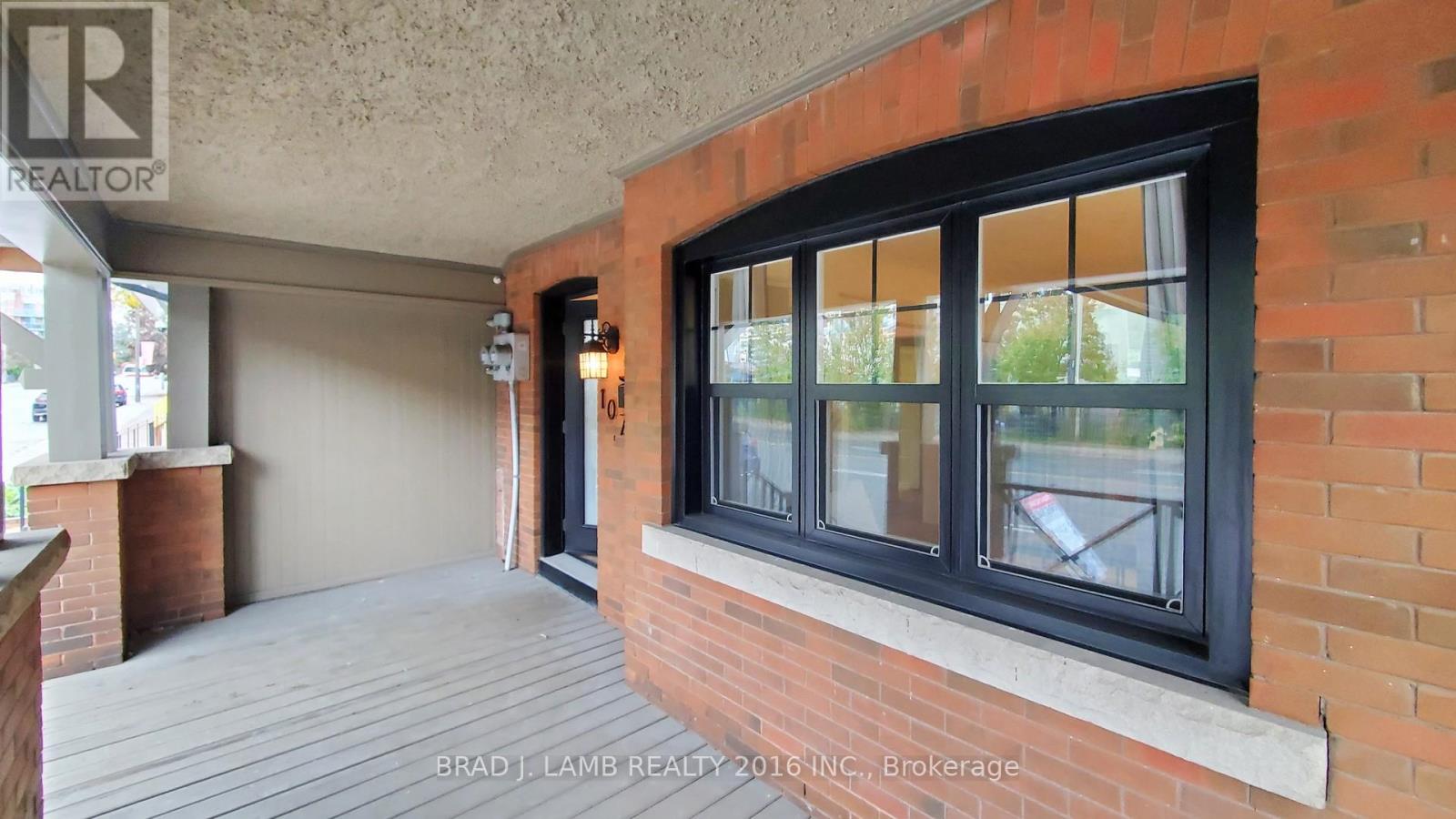 107 Woodbine Avenue, Toronto, Ontario  M4L 3P1 - Photo 22 - E12504890