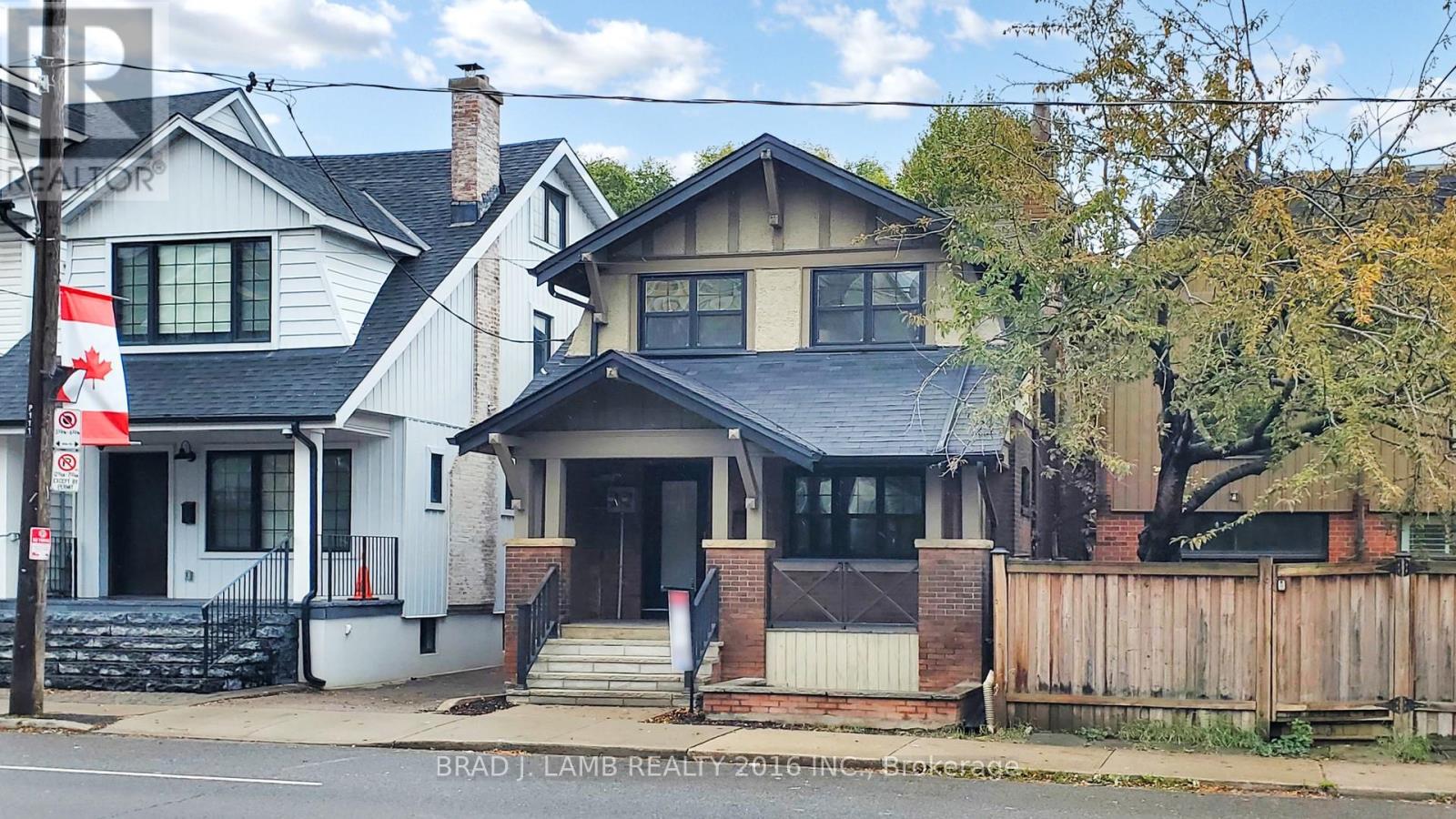 107 Woodbine Avenue, Toronto, Ontario  M4L 3P1 - Photo 25 - E12504890