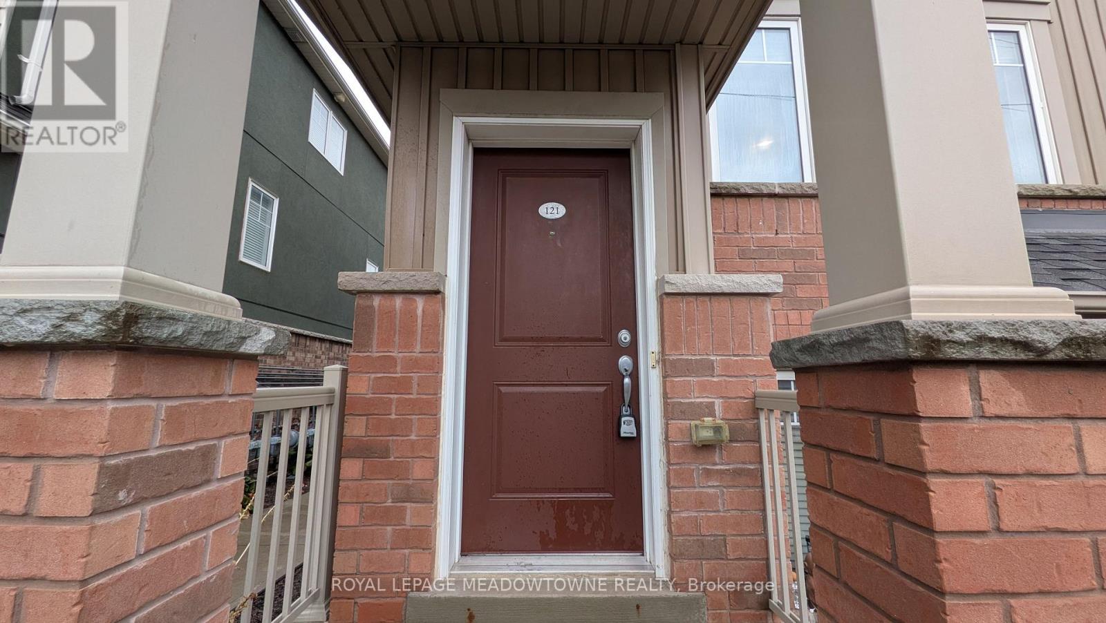 121 - 2500 Hill Rise Court, Oshawa, Ontario  L1L 0M6 - Photo 2 - E12504950