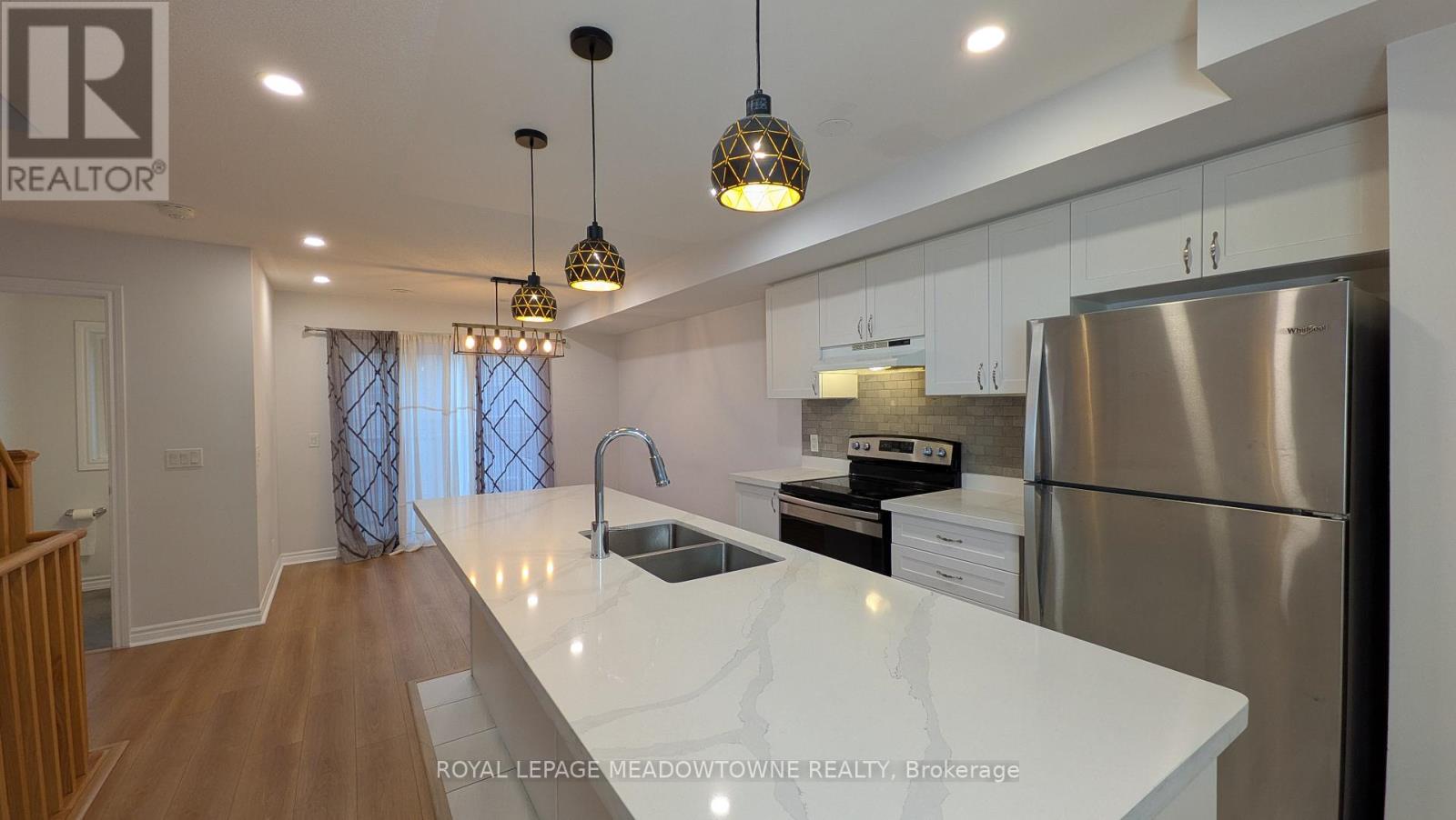 121 - 2500 Hill Rise Court, Oshawa, Ontario  L1L 0M6 - Photo 3 - E12504950