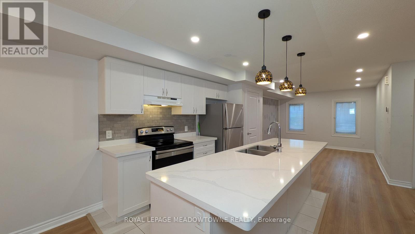 121 - 2500 Hill Rise Court, Oshawa, Ontario  L1L 0M6 - Photo 4 - E12504950