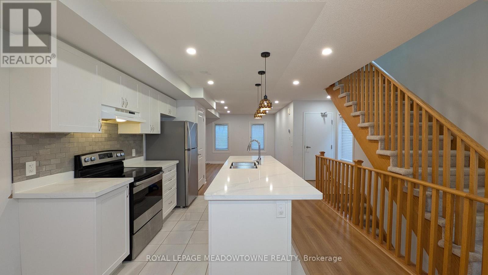 121 - 2500 Hill Rise Court, Oshawa, Ontario  L1L 0M6 - Photo 5 - E12504950