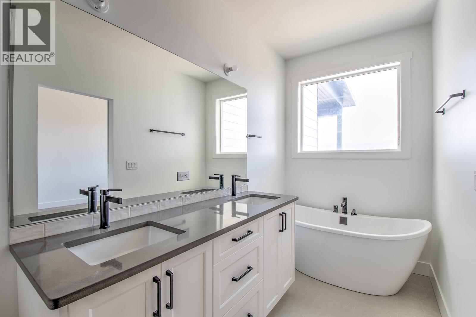 7735 Okanagan Hills Boulevard Unit# 20, Vernon, British Columbia  V1H 0A7 - Photo 13 - 10367355