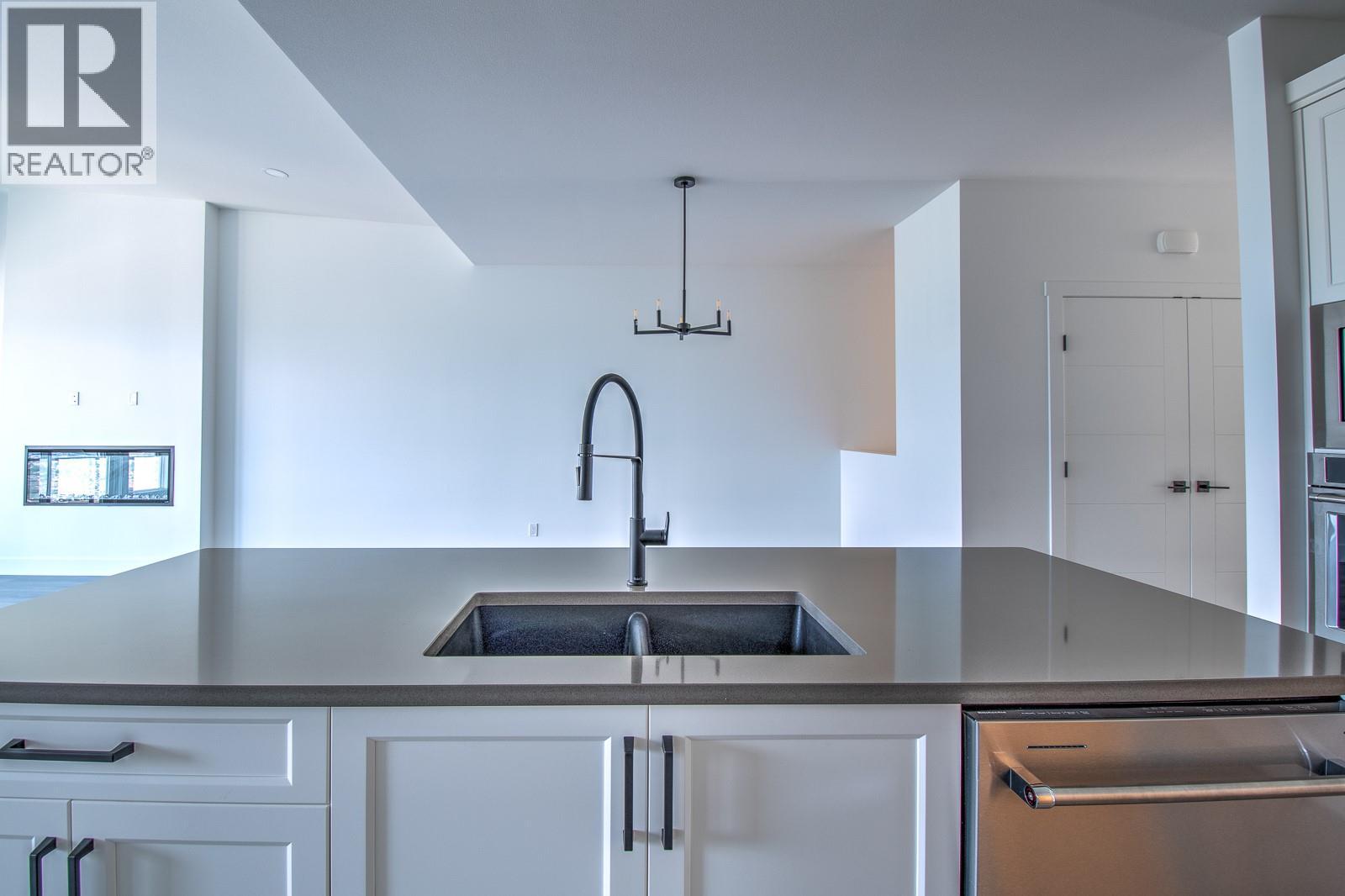 7735 Okanagan Hills Boulevard Unit# 20, Vernon, British Columbia  V1H 0A7 - Photo 15 - 10367355