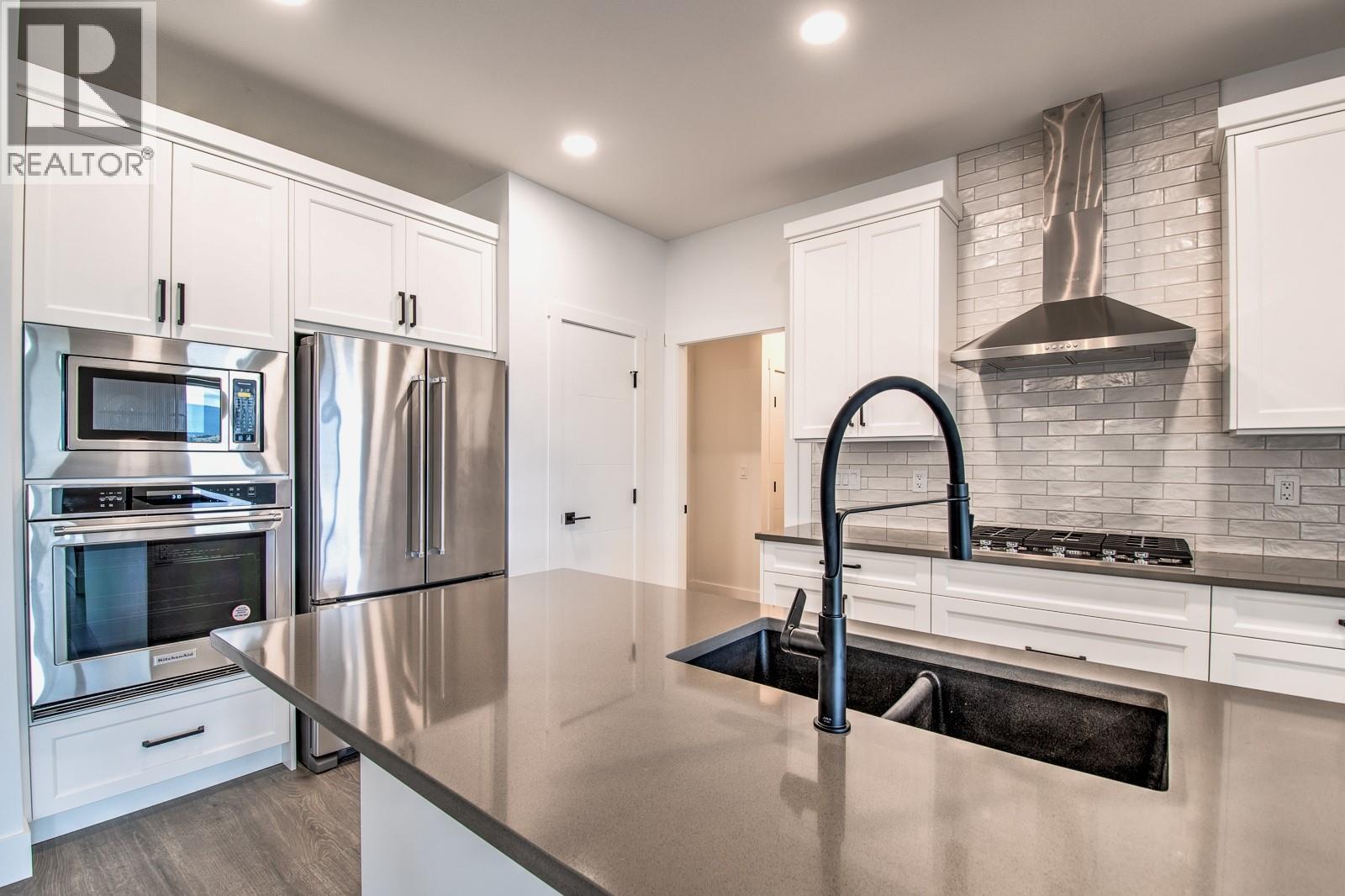 7735 Okanagan Hills Boulevard Unit# 20, Vernon, British Columbia  V1H 0A7 - Photo 5 - 10367355