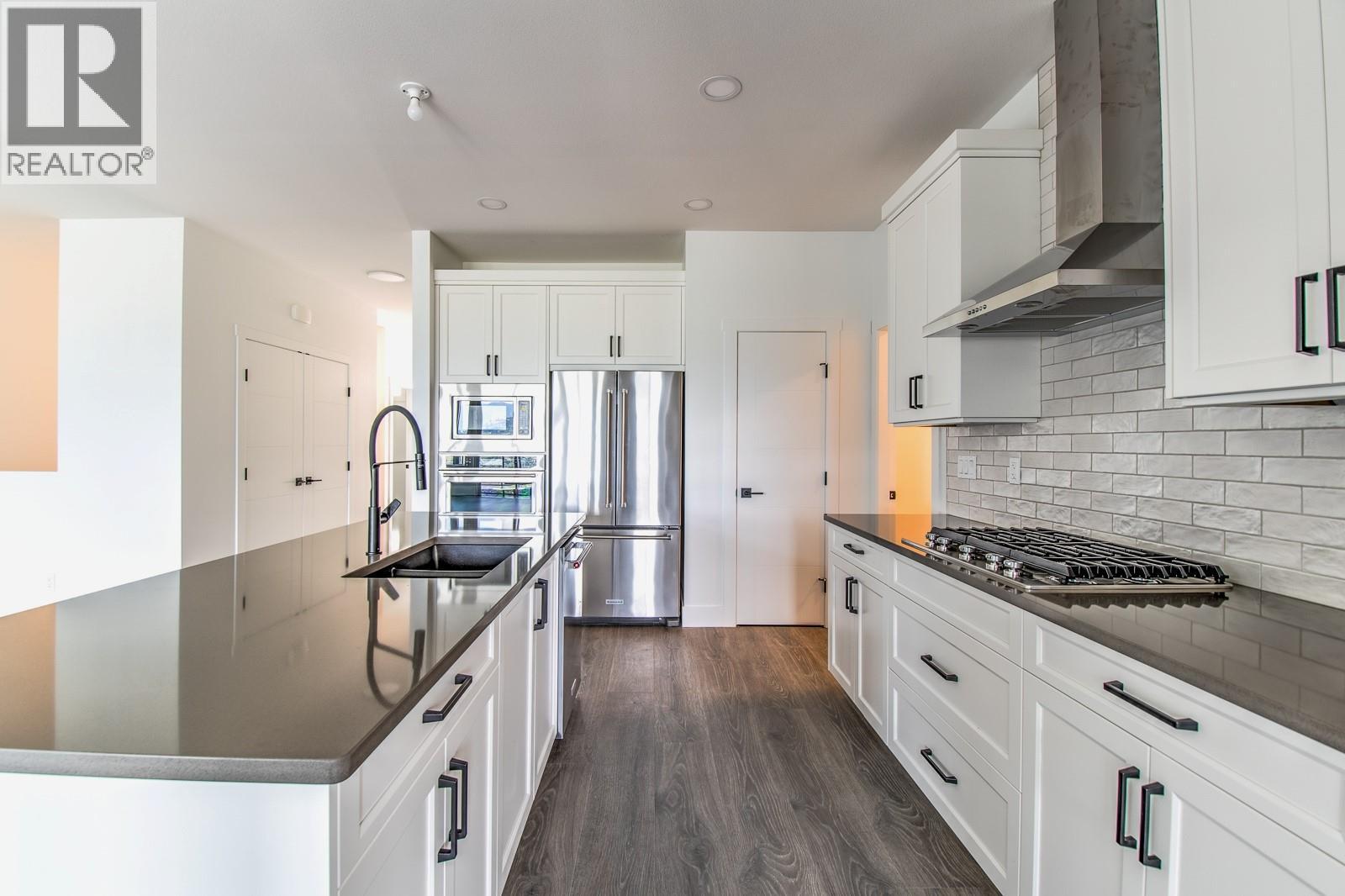 7735 Okanagan Hills Boulevard Unit# 20, Vernon, British Columbia  V1H 0A7 - Photo 6 - 10367355