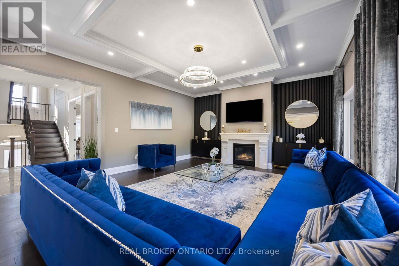 2236 Pemberton Way, Innisfil (Churchill), Ontario  L0L 1K0 - Photo 10 - N12504894