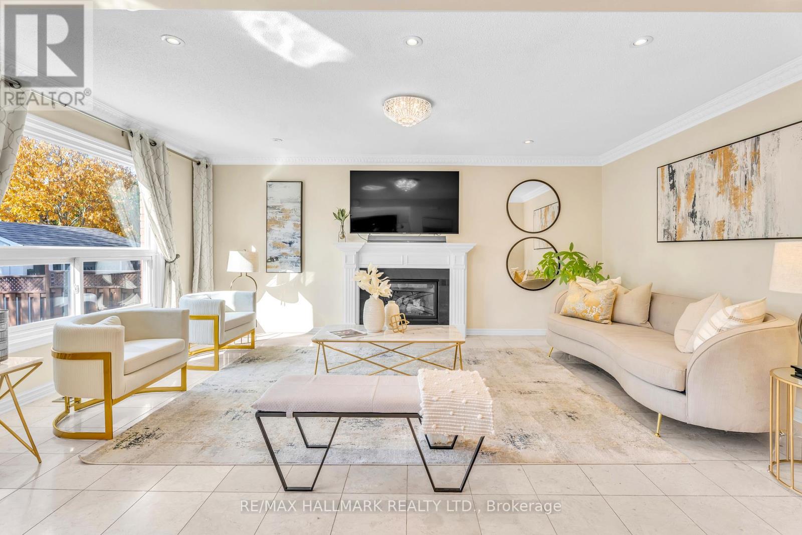 22 Larratt Ln Avenue, Richmond Hill, Ontario  L4C 9H9 - Photo 19 - N12504904