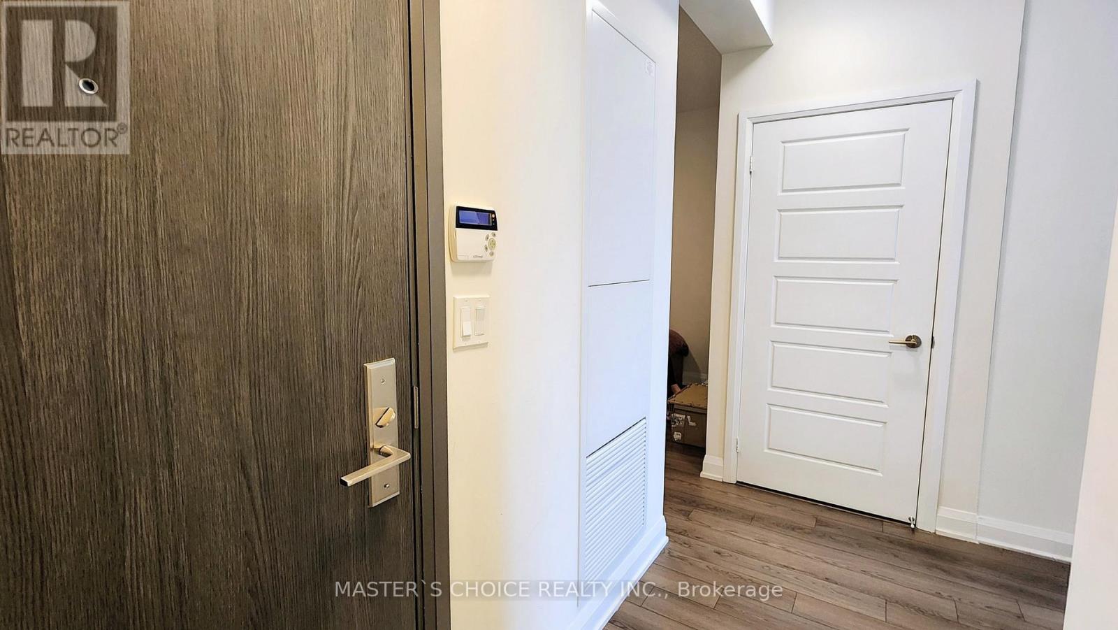 318 - 15 Water Walk Drive, Markham, Ontario  L6G 0G2 - Photo 13 - N12504908