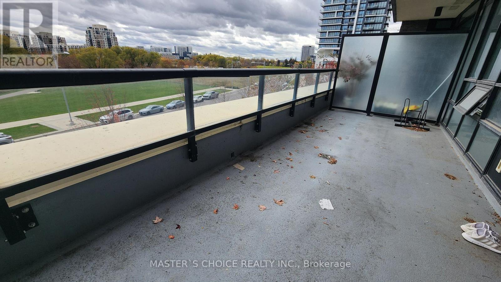 318 - 15 Water Walk Drive, Markham, Ontario  L6G 0G2 - Photo 17 - N12504908