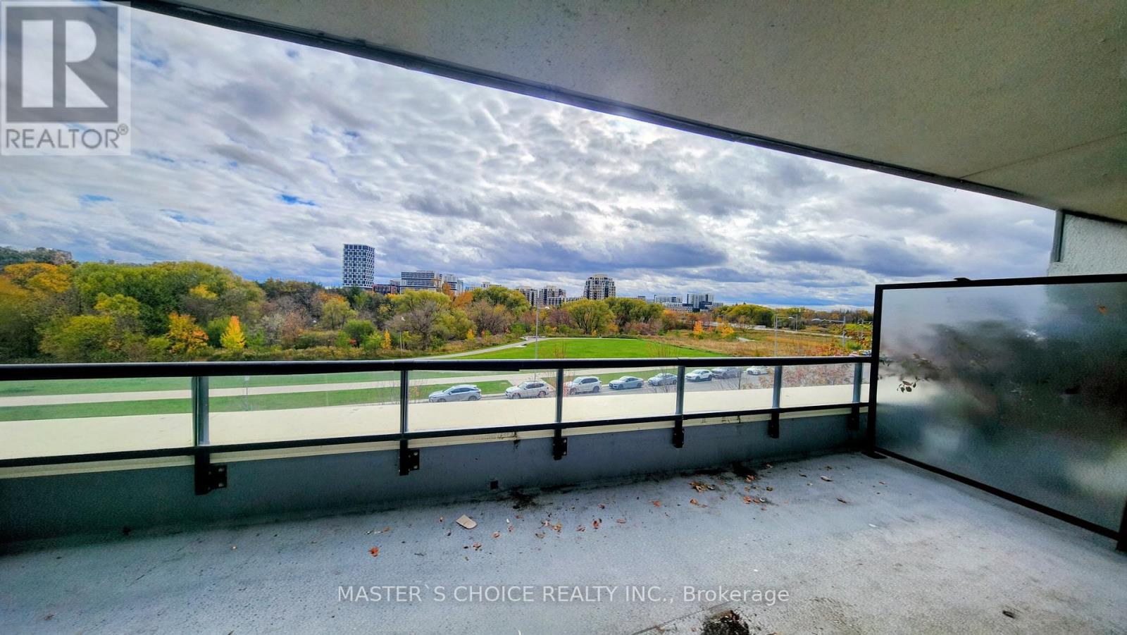 318 - 15 Water Walk Drive, Markham, Ontario  L6G 0G2 - Photo 6 - N12504908