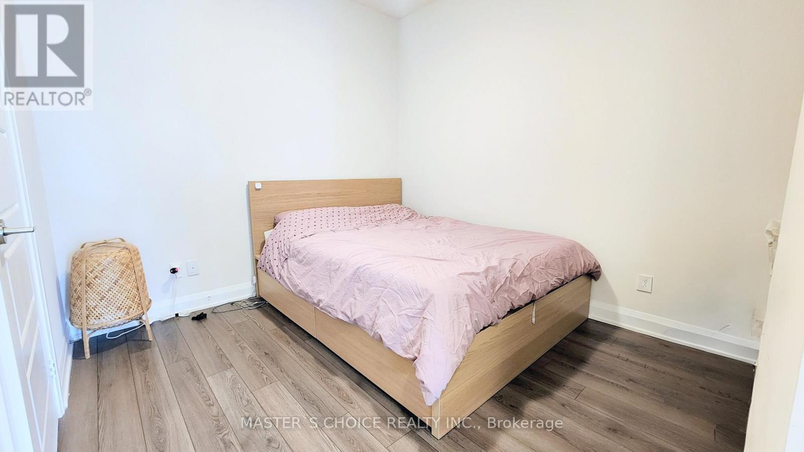 318 - 15 Water Walk Drive, Markham, Ontario  L6G 0G2 - Photo 9 - N12504908