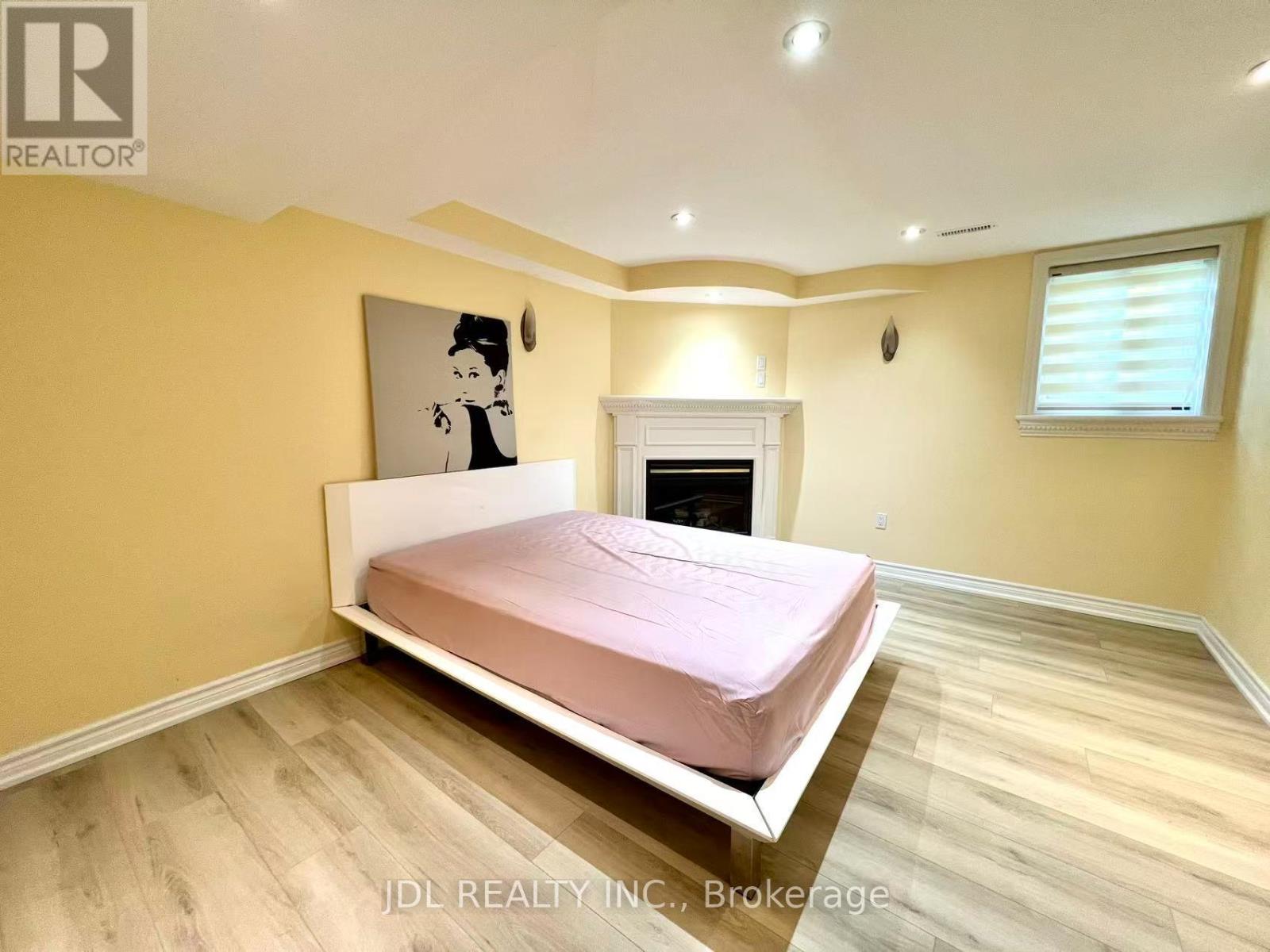 23 Toporowski Avenue, Richmond Hill, Ontario  L4S 2G9 - Photo 6 - N12504942