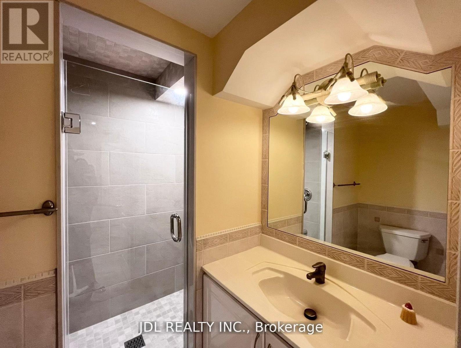 23 Toporowski Avenue, Richmond Hill, Ontario  L4S 2G9 - Photo 9 - N12504942