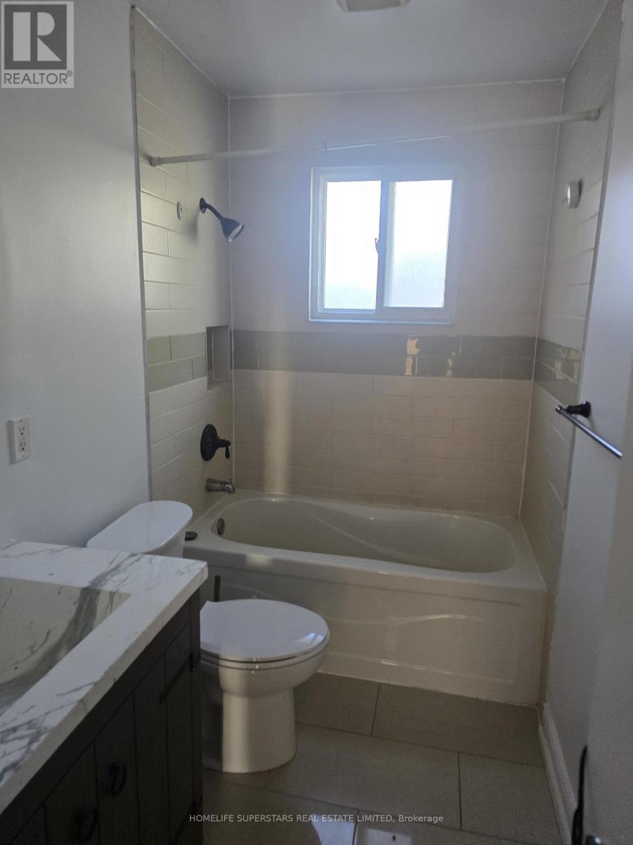 73 Adeline Avenue, New Tecumseth (Tottenham), Ontario  L0G 1W0 - Photo 11 - N12504968