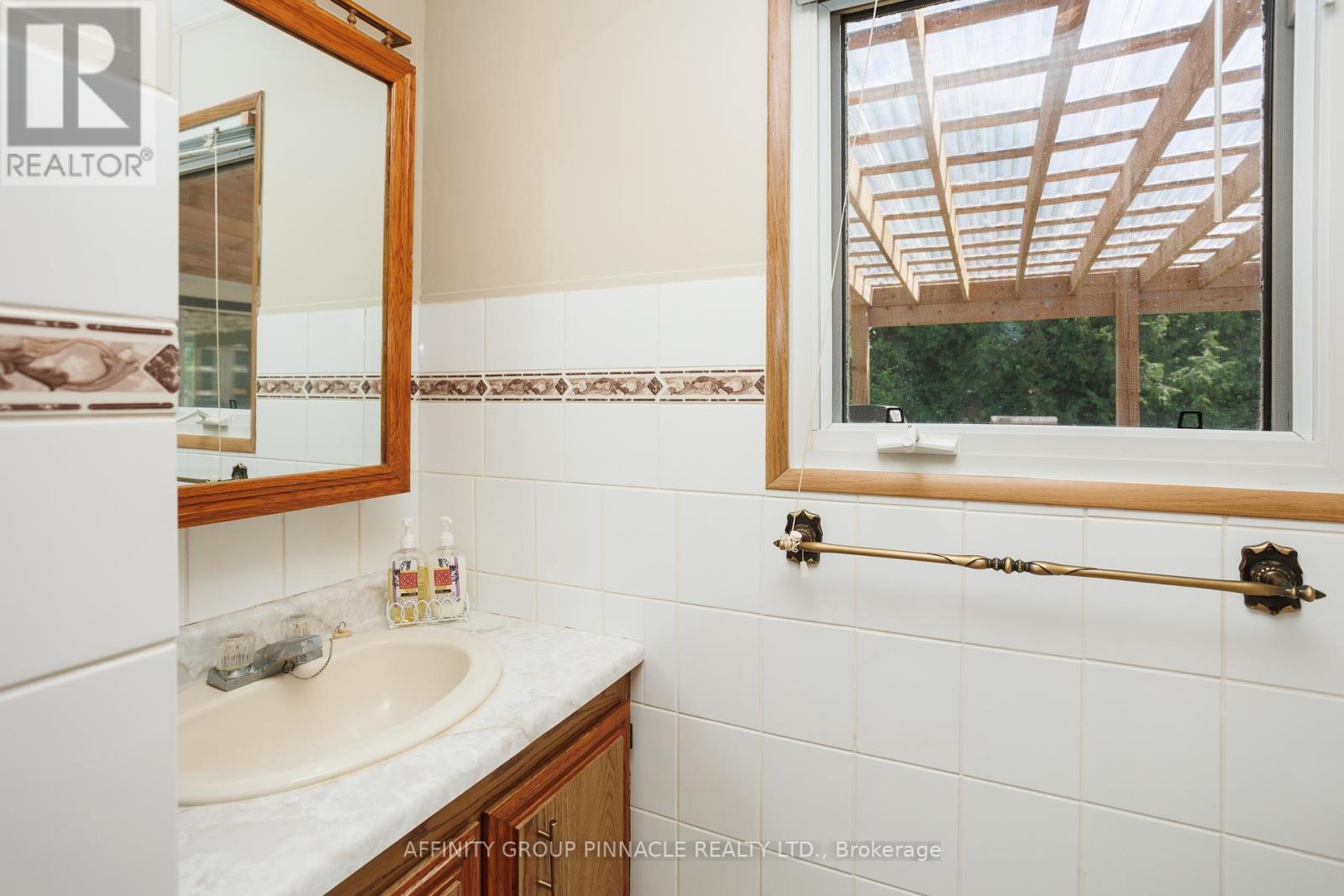 18 Vista Drive, Kawartha Lakes, Ontario K9V 4R1 - Photo 30 - X12241740