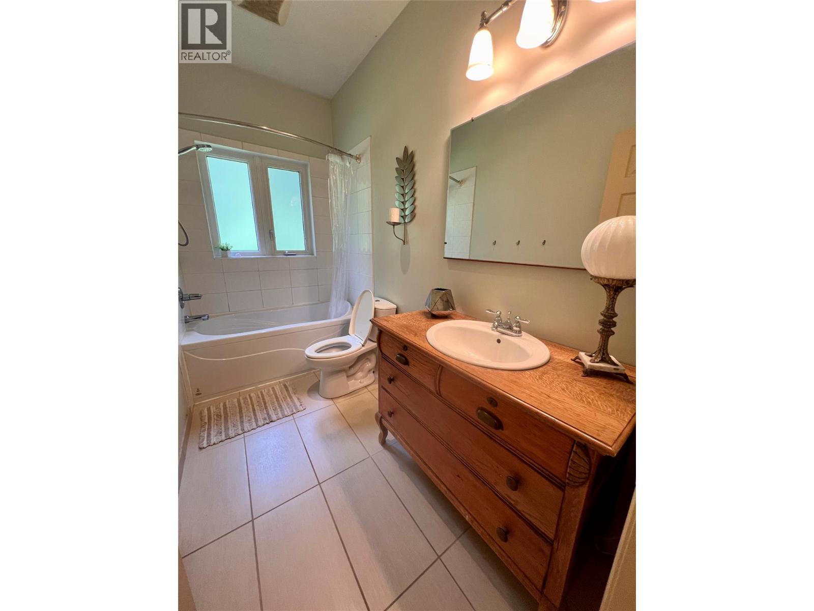 6702 Appledale Lower Road, Winlaw, British Columbia  V0G 2J0 - Photo 17 - 10351339