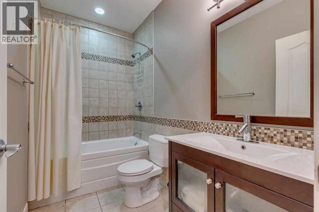 4036 Garrison Boulevard Sw, Calgary, Alberta  T2T 6J6 - Photo 33 - A2266209