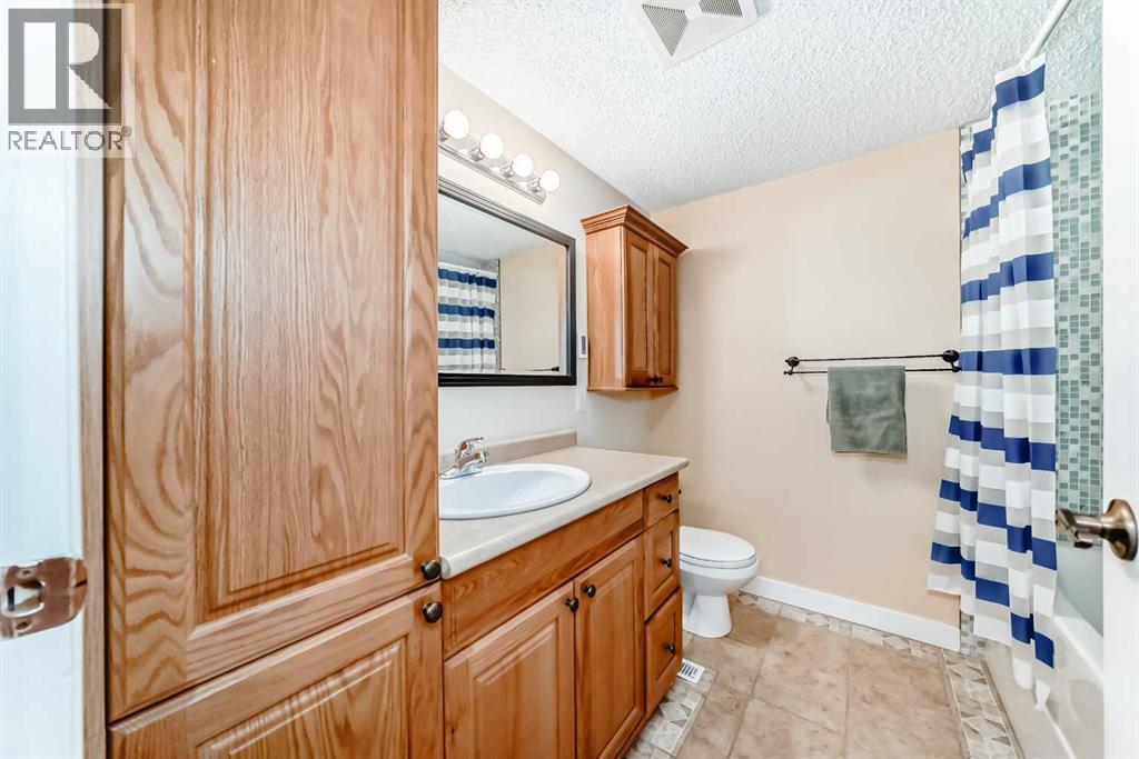 357 Point Mckay Gardens Nw, Calgary, Alberta  T3B 4V8 - Photo 21 - A2267899